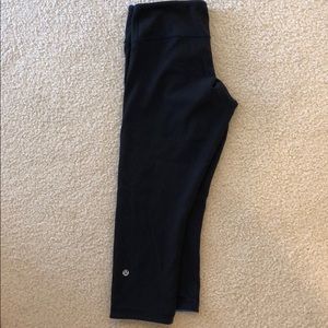 RARE Reversible lululemon black/blue cropped pants